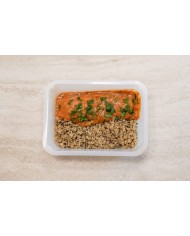 by Emily Costa SALMÓN AL CURRY CON QUINOA