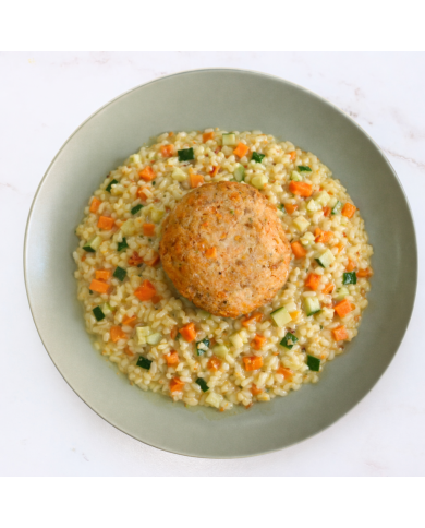 HAMBURGUESA DE SALMÓN CON ARROZ CREMOSO