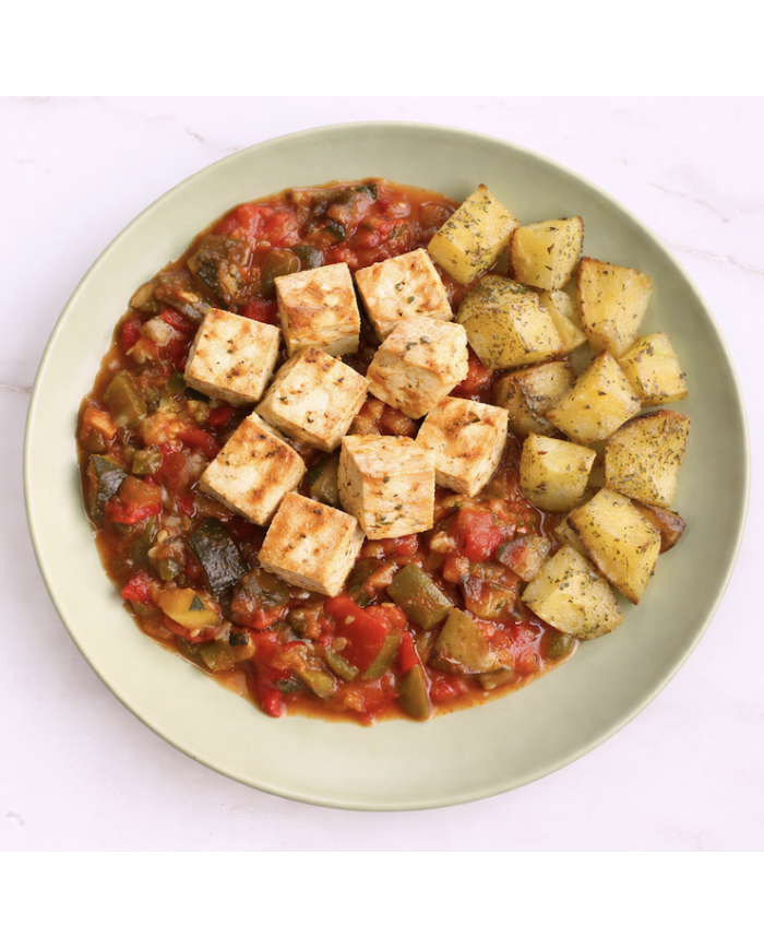 veggie TOFU CON PISTO CASERO Y PATATAS ASADAS