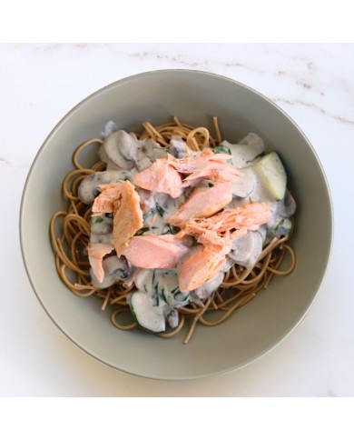 ESPAGUETIS INTEGRALES CREMOSOS CON SALMÓN