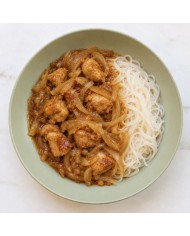 POLLO "AMB CEBA" CON FIDEOS DE ARROZ