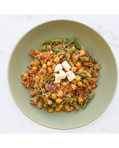 ENSALADA DE GARBANZOS QUINOA Y QUESO FETA